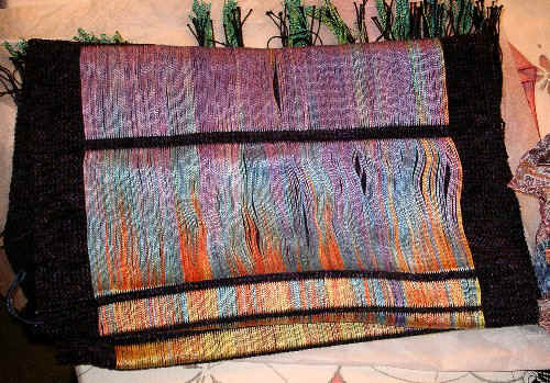 weaving.jpg (96302 bytes)